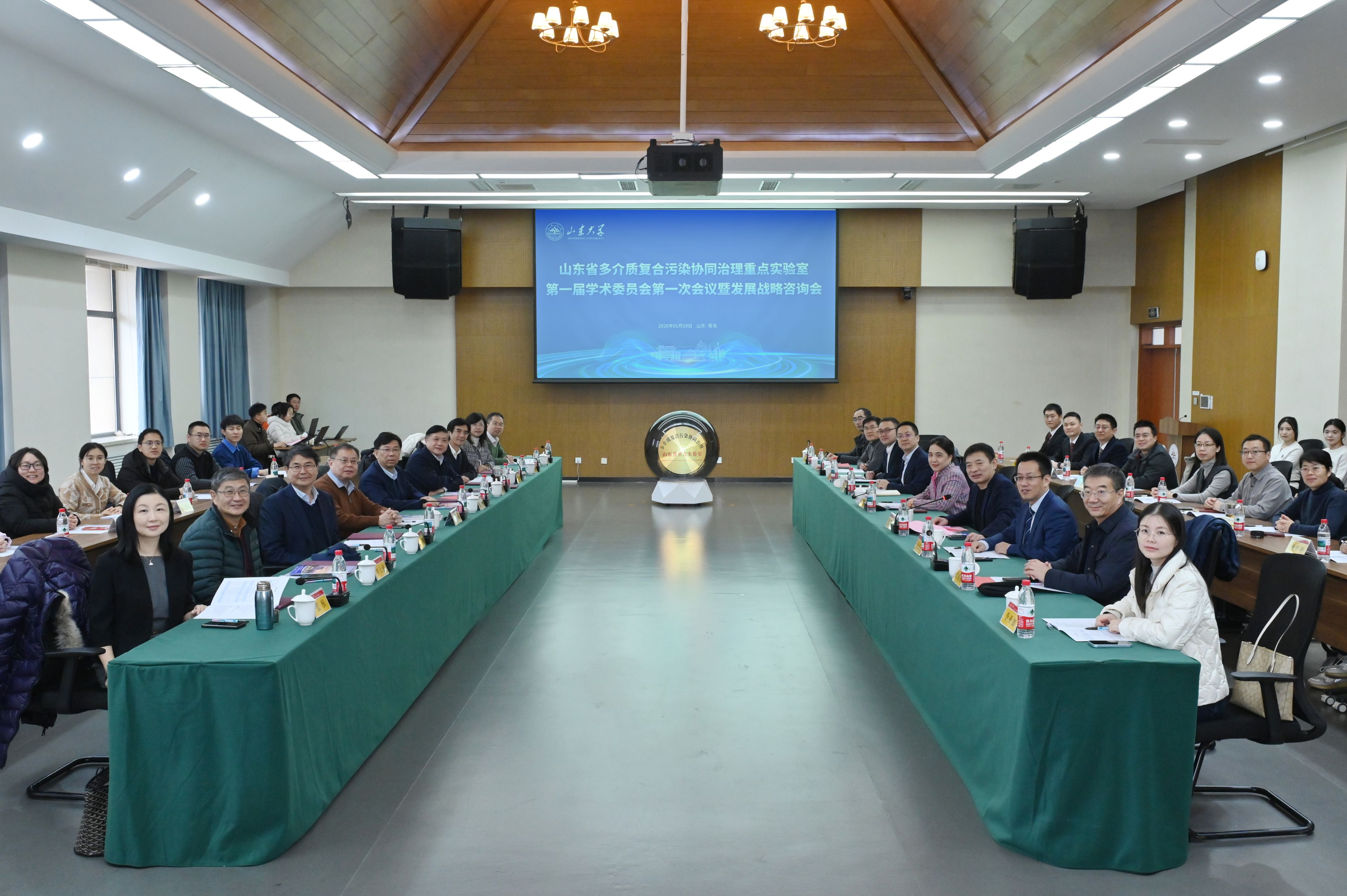 大合影.jpg